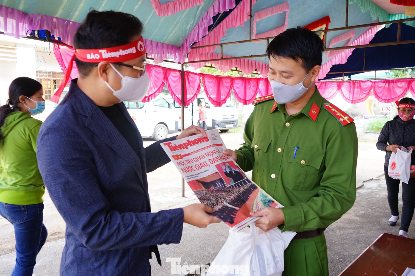 Chủ nhật Đỏ ở Tây Nguyên: Dậy từ 3h sáng đi hiến máu ảnh 9