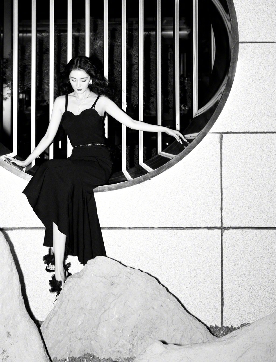 Dương Mịch đẹp không góc chết, dính nghi vấn bí mật kết hôn với nhân vật bất ngờ ảnh 7