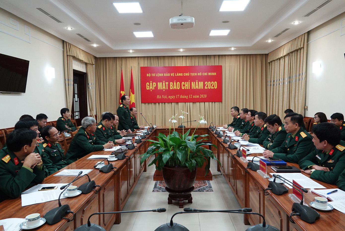 Tiếp tục lan tỏa hình ảnh người lính bên Lăng Bác ảnh 4