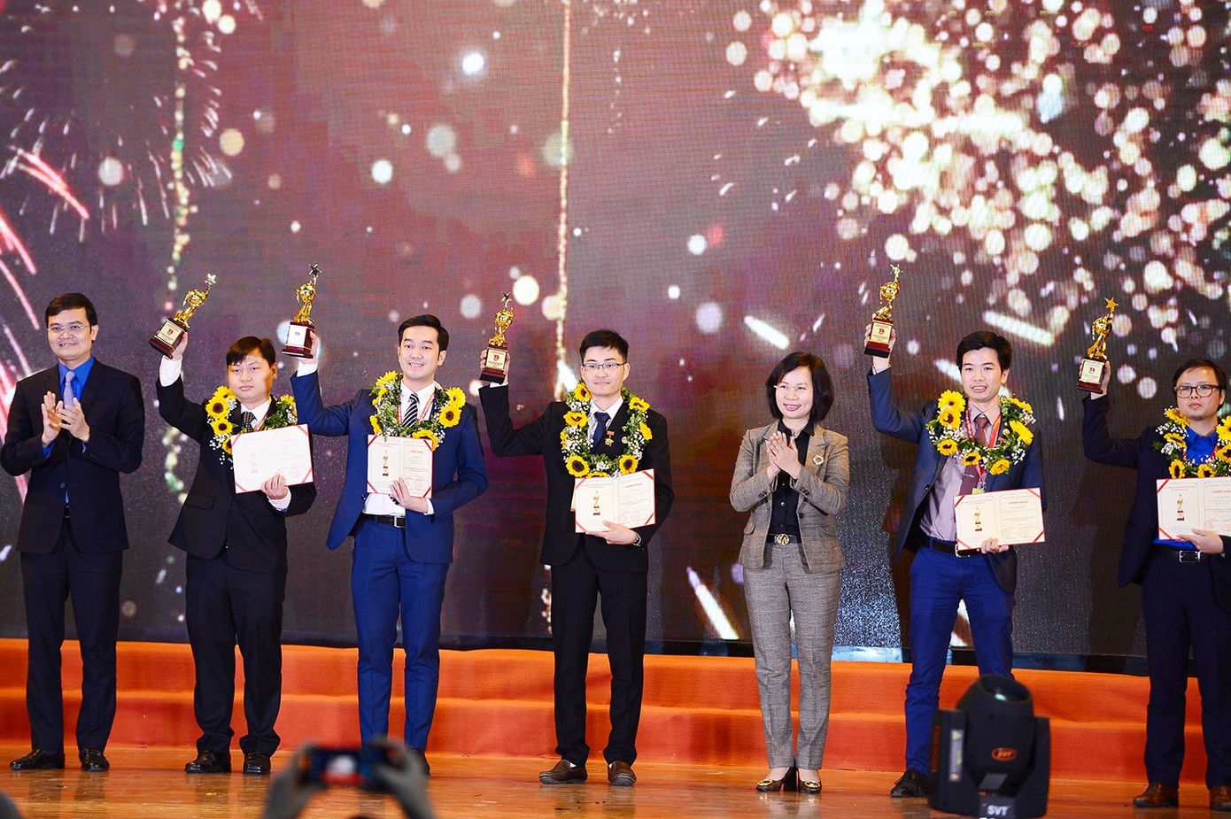 Vinh danh 10 Quả Cầu Vàng năm 2020 ảnh 1