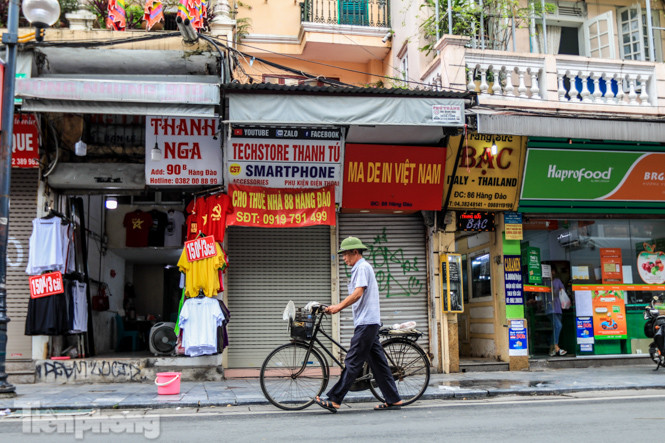 Dịch COVID-19 tái bùng phát, nhiều cửa hàng đất 'kim cương' ở Hà Nội im lìm ảnh 5