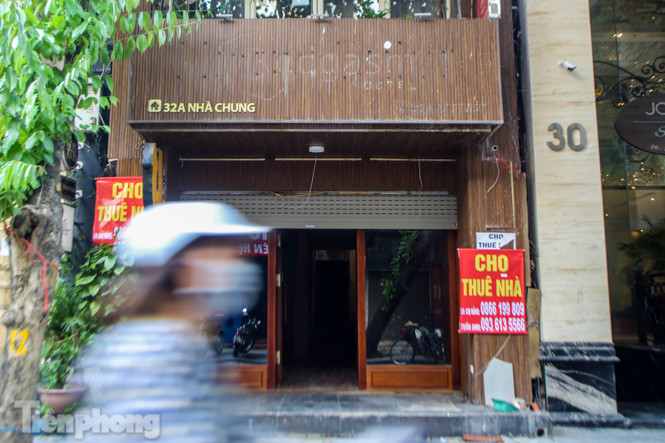 Dịch COVID-19 tái bùng phát, nhiều cửa hàng đất 'kim cương' ở Hà Nội im lìm ảnh 8