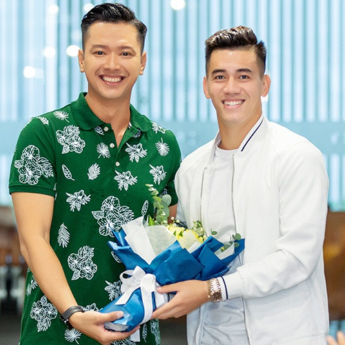 Hồ Đức Vĩnh nhận lỗi đã mời Tiến Linh vào đội bóng nghệ sĩ sau khi nam cầu thủ bị cảnh cáo ảnh 2