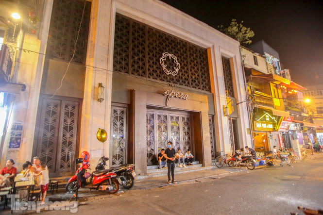 Hà Nội: Quán bar, quán vỉa hè dừng hoạt động lần 2 vì COVID-19 ảnh 15