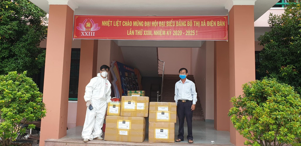 'Rơi nước mắt khi thấy các y, bác sĩ Đà Nẵng chống dịch quên mình' ảnh 1