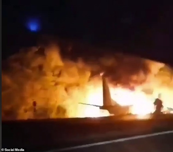 Con gái 7 tuổi của một nạn nhân vụ nổ máy bay ở Ukraine đã có linh cảm trước khi bố tử nạn ảnh 2