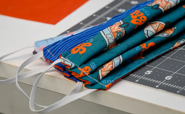 Ông chủ Facebook nhận sai khi lỗi hệ thống xóa các bài hướng dẫn tự làm khẩu trang ảnh 2