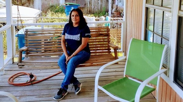 Đang chăm sóc mẹ bị bệnh, con gái nhìn thấy người cha đã qua đời “ghé về thăm nhà” ảnh 4