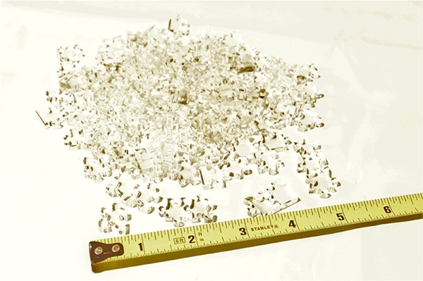 Đồ chơi mới khi ở nhà cách ly: Bộ ghép hình trong veo, có cấp độ “Phát Điên” siêu khó ảnh 3