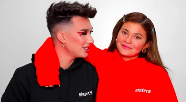 “Thánh chỉnh ảnh” Kylie Jenner lại bị chê vì hóa trang Halloween xong vẫn ra tay sửa tiếp ảnh 1