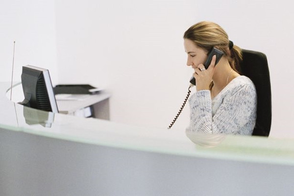 Đi phỏng vấn xin việc, anh chàng này “trượt từ vòng gửi xe” vì không chú ý đến một điều ảnh 3