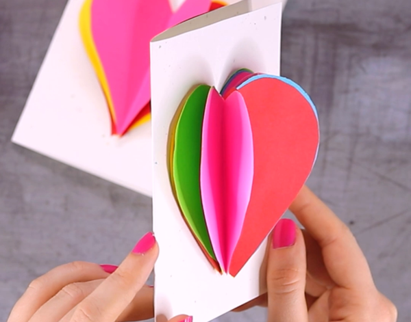 Trắc nghiệm: Điểm đặc biệt nhất của bạn là gì? Hãy tìm hiểu qua cách bạn tặng quà! ảnh 2