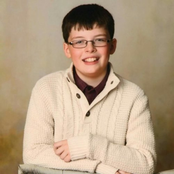 Cậu bạn tự kỷ viết bài thơ khiến hàng triệu người khóc đã được ký hợp đồng xuất bản sách ảnh 1