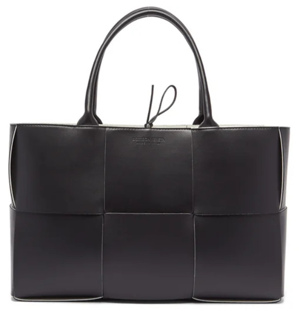 Các sao Hollywood đồng loạt đeo khẩu trang và khoe eo, dùng nhiều món đồ bạn cũng mua được ảnh 7