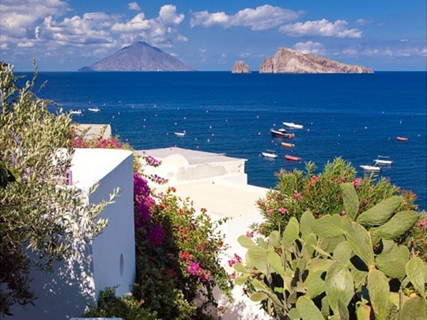 Được trả nửa tiền vé máy bay và 1/4 tiền khách sạn nếu tới đảo Sicily, lên lịch không nào? ảnh 3