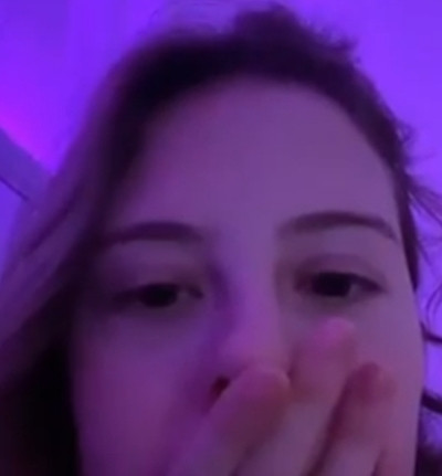 Quên tắt micro, nữ sinh buột miệng nói câu khiến thầy giáo “sượng trân”, cả lớp nín cười ảnh 4