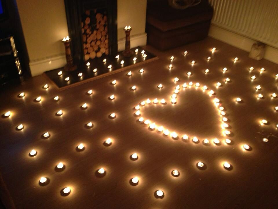 Chàng trai “siêu nhọ“: Chuẩn bị lễ cầu hôn lãng mạn, ai ngờ làm cháy luôn cả nhà! ảnh 1