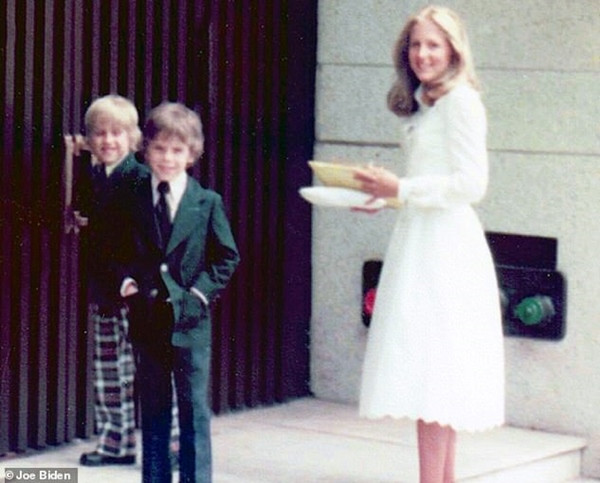 Người có thể sắp là Đệ nhất Phu nhân của Nhà Trắng tiết lộ lý do khiến bà lấy ông Biden ảnh 1