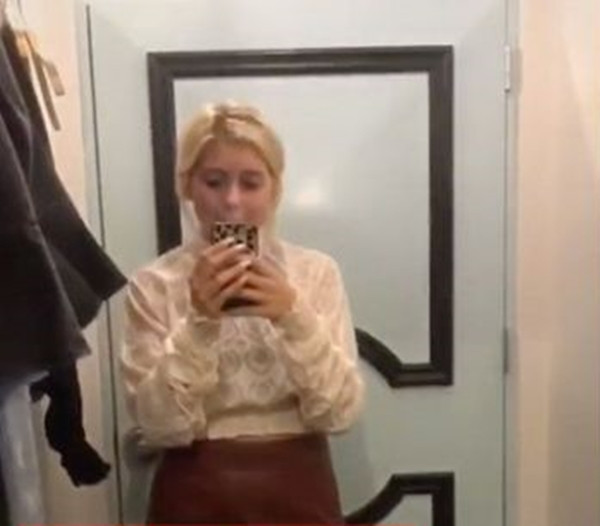 Góc cảnh báo: Vào phòng thử quần áo, cô gái giật mình vì chi tiết “đáng sợ” này ảnh 1