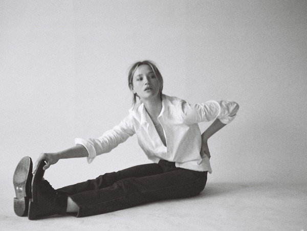 Bạn sẽ bất ngờ khi biết những chiếc áo trông “xịn xò” thế này được làm từ thứ gì ảnh 3