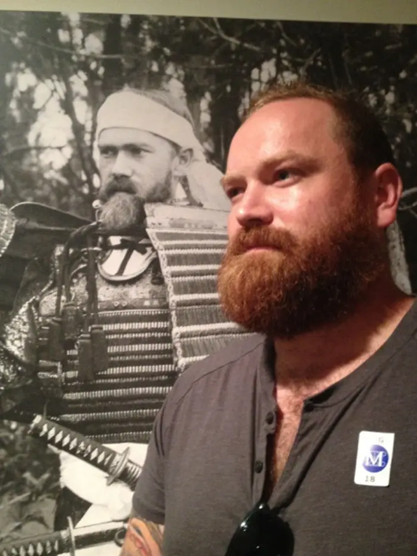 Đôi khi, chúng ta gặp người giống hệt mình ở những nơi bất ngờ nhất ảnh 7