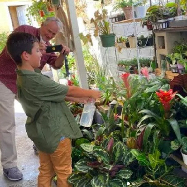 Từ cảnh vô gia cư, cậu bé 8 tuổi này đã kiếm được đủ tiền mua nhà chỉ trong chưa đầy 1 năm ảnh 3