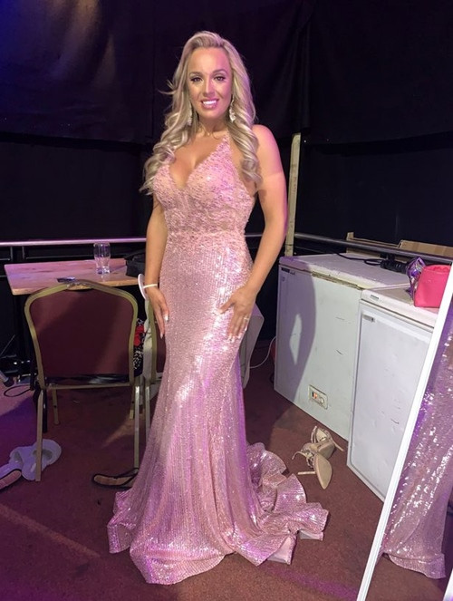 Hoa hậu Anh 2020: “Cảm ơn những kẻ đã gọi tôi là con bò béo, nhờ họ mà tôi đã giảm 50kg” ảnh 4