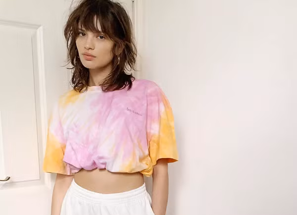 Đu “trend” Christian Dior: Tự nhuộm quần áo không khác gì hàng hiệu, mà giá rẻ bất ngờ ảnh 1