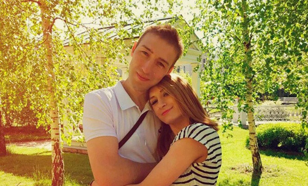 Bố mẹ bị ngộ độc, cô bé 5 tuổi một mình chăm em 1 tuổi ở nhà suốt 3 ngày mà không ai biết ảnh 2