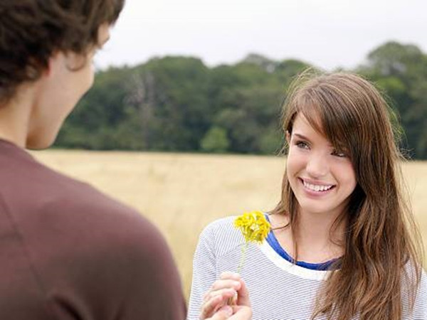 Mách bạn tuyệt chiêu biết được tuổi của ai đó từ… số điện thoại của họ ảnh 1