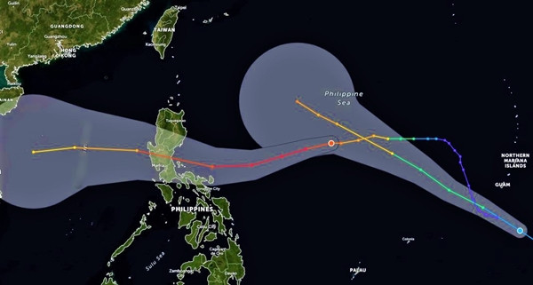Goni trở thành 1 trong 6 cơn bão tăng cấp nhanh nhất lịch sử, dự báo vào Việt Nam hôm 4/11 ảnh 3
