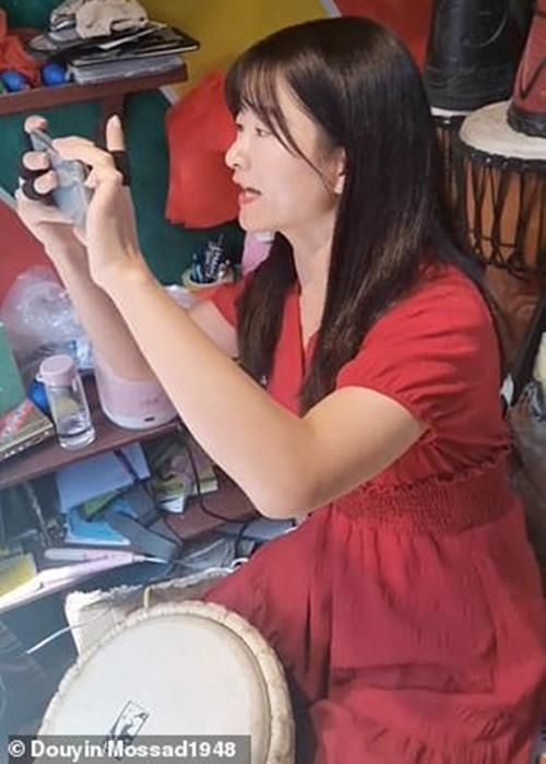 Thấy khách không mua đồ, nhân viên hàng lưu niệm xỉa xói: “Không tiền thì đừng đi du lịch“ ảnh 3