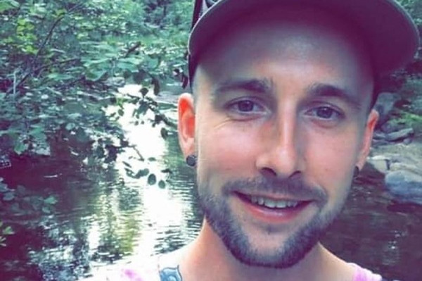 Trả thù người yêu cũ sao cho ngầu: Chiêu của anh chàng này đúng là bá đạo! ảnh 3