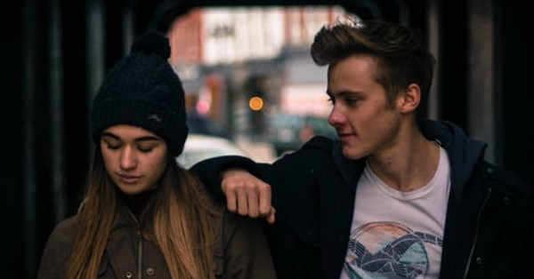 Khám phá bản thân: Bạn trong mắt người khác là kiểu dễ kết thân hay rất khó gần? ảnh 1