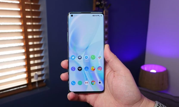 Chuyện thật như đùa: Smartphone có khả năng chụp xuyên quần áo, công ty sản xuất “tá hỏa“ ảnh 3