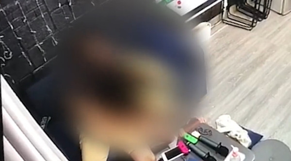 Hồng Kông: Netizen phẫn nộ khi loạt clip nhạy cảm của khách thuê phòng bị phát tán ảnh 3