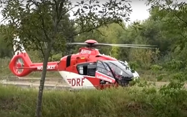 Đức: Bị cô giáo bỏ quên khi đi tham quan hồ nước, cậu bé 2 tuổi đuối nước thương tâm ảnh 3