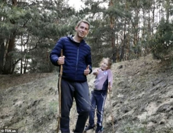 Con gái 7 tuổi của một nạn nhân vụ nổ máy bay ở Ukraine đã có linh cảm trước khi bố tử nạn ảnh 3
