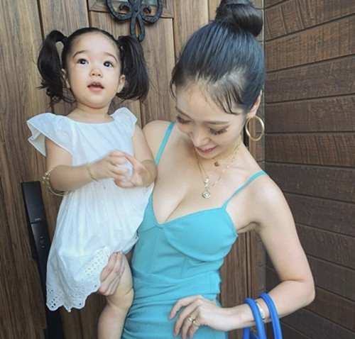 Bị nhắc nhở: “Làm mẹ rồi thì ăn mặc cho đàng hoàng”, mẹ đơn thân thẳng thừng đáp trả ảnh 3