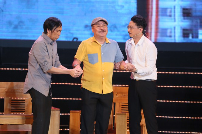 Showbiz 27/12: Ai thay nghệ sĩ Chí Tài diễn cùng danh hài Hoài Linh ở Xuân Phát Tài? ảnh 1
