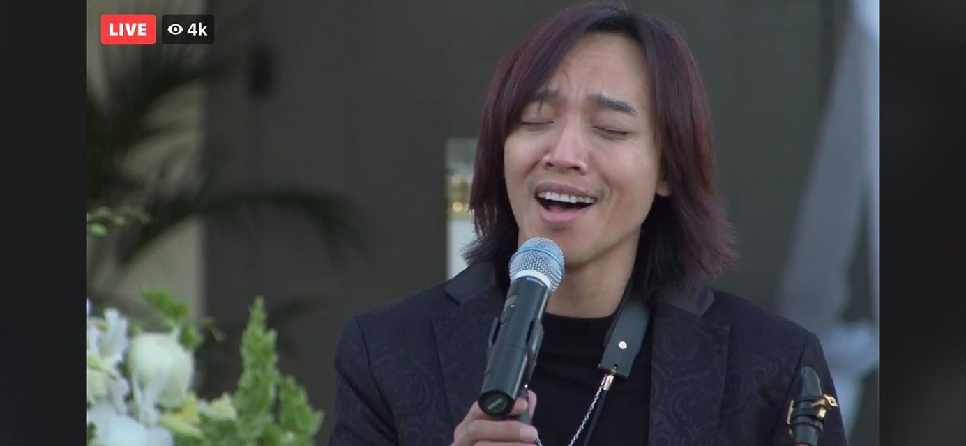 Việt Hương bật khóc khi thấy hình ảnh con gái đứng trước linh cữu nghệ sĩ Chí Tài ở Mỹ ảnh 2