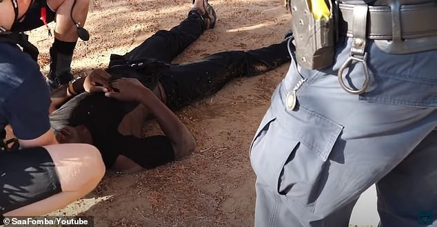 Showbiz 2/12: Hoàng Thùy Linh vướng nghi vấn sửa mũi vì lệch bất thường ảnh 4