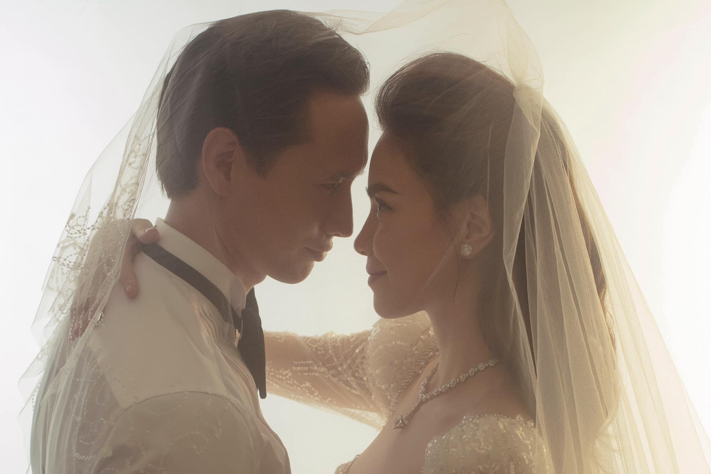 Hồ Ngọc Hà tung ảnh cưới với Kim Lý: Khi nào chính thức lên xe hoa? ảnh 1