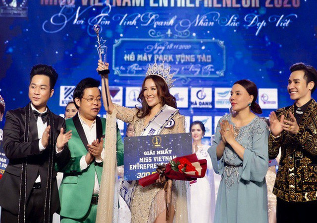 Showbiz 30/12: Việt Hương lên tiếng về việc hỗ trợ đưa tro cốt Vân Quang Long về Việt Nam ảnh 4