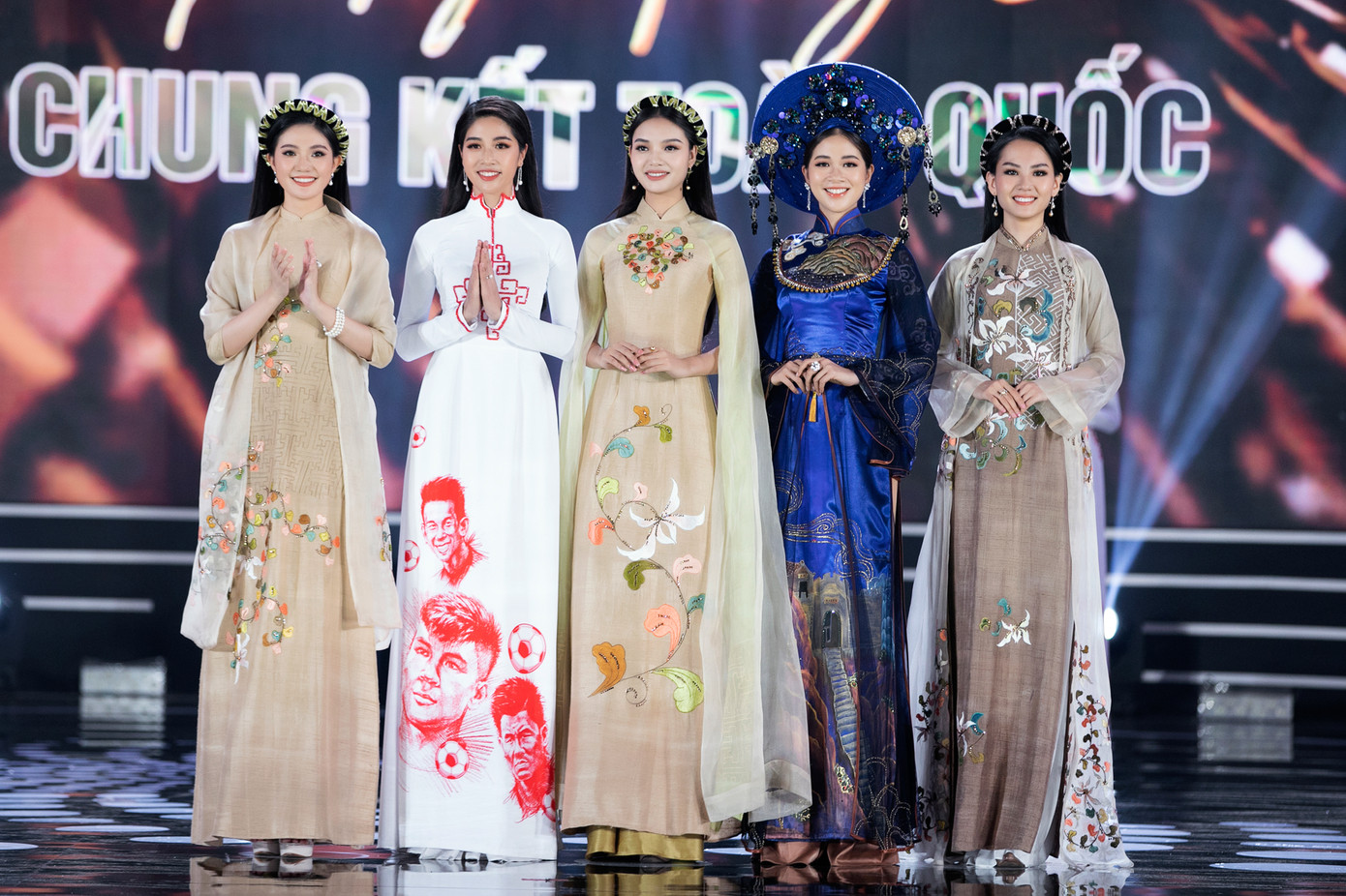 Hotgirl hàng không duy nhất lọt Top 10 Hoa hậu Việt Nam 2020 ảnh 1