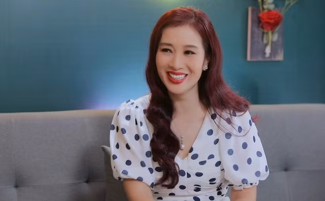 Showbiz 6/12: Nhã Phương không ngớt lời khen ngợi ông xã Trường Giang ảnh 1