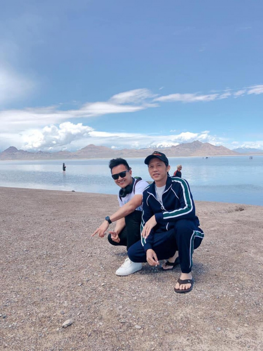 Showbiz 18/12: Con trai Hoài Linh: ‘Bố đã buồn và vất vả nhiều rồi’ ảnh 1