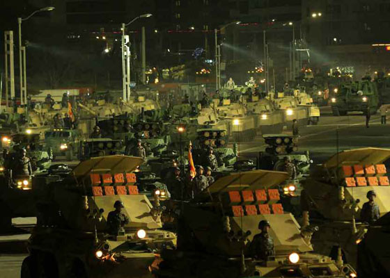 Triều Tiên duyệt binh hậu đại hội đảng, ra mắt tên lửa tàu ngầm mới ảnh 16