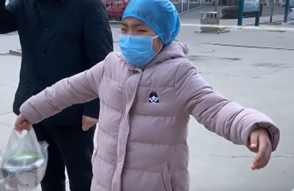 Bộ Y tế: Người nhiễm virus corona mới được điều trị miễn phí ảnh 3