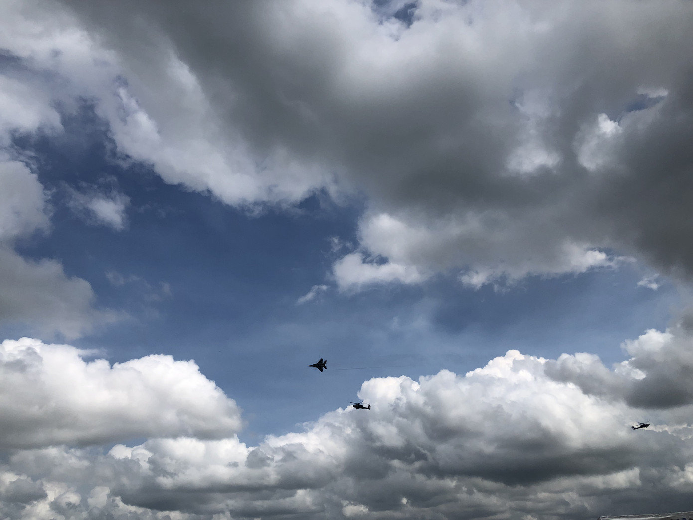 Những máy bay quân sự đình đám ở Singapore Airshow ảnh 23